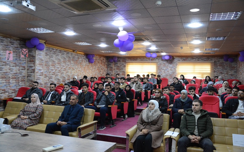 كلية علوم الحاسوب وتكنولوجيا المعلومات تنظم ندوة علمية حول الذكاء الاصطناعي