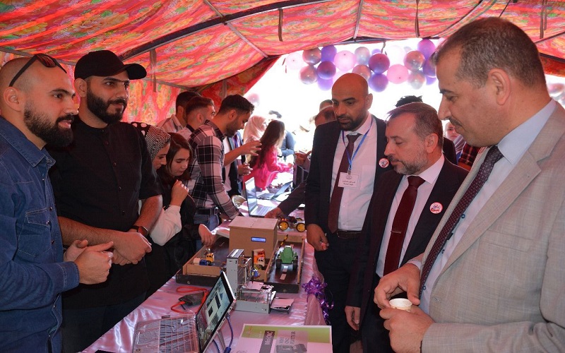 كلية علوم الحاسوب وتكنولوجيا المعلومات تحتفل بيوم الجامعة