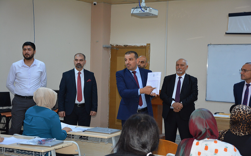 كلية علوم الحاسوب وتكنولوجيا المعلومات تباشر بالامتحان التنافسي للقبول في الدراسات العليا