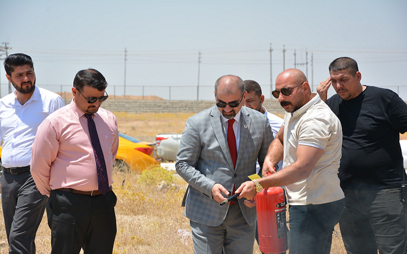 كلية علوم الحاسوب وتكنولوجيا المعلومات تمارس إطفاء الحرائق