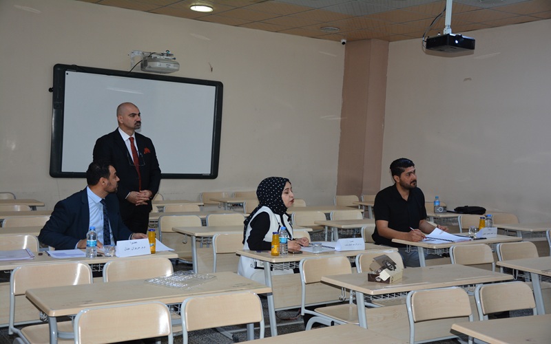 كلية علوم الحاسوب تختتم مناقشات مشاريع تخرج لطلبة قسم تكنولوجيا المعلومات