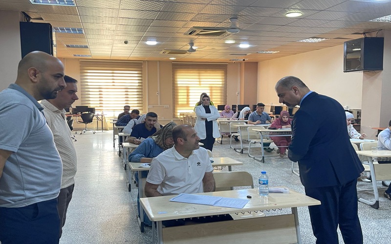 كلية علوم الحاسوب وتكنولوجيا المعلومات إجراء الامتحانات النهائية من العام الدراسي 2024-2025 لطلبة الدراسات العليا (الماجستير).