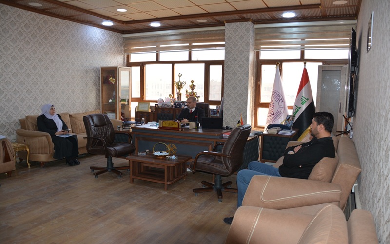 عميد كلية علوم الحاسوب يلتقي باللجنة التحضيرية لفعاليات أسبوع الريادة والإبداع