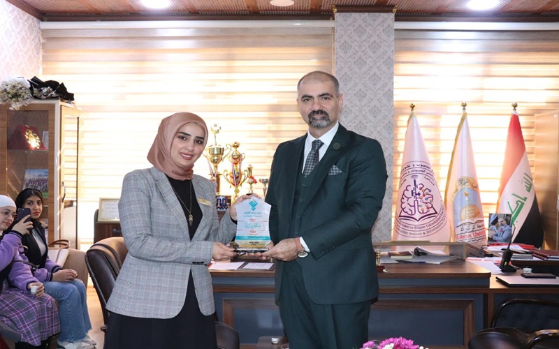 كلية علوم الحاسوب وتكنولوجيا المعلومات تستقبل طالبات إعدادية القلم في زيارة علمية