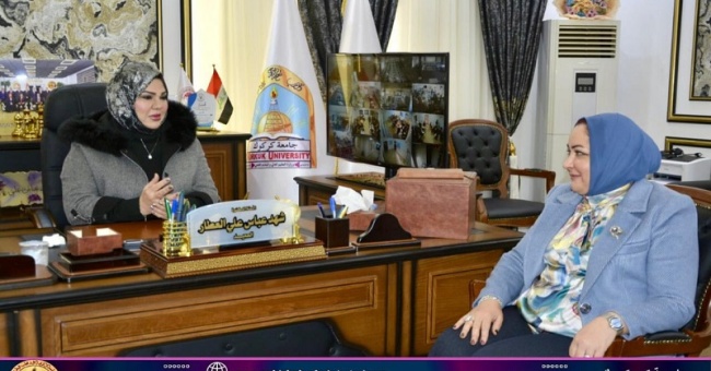 زيارة اللجنة المركزية لمتابعة عمل شعب الموارد البشرية إلى الكلية 