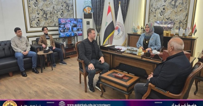 اللجنة المركزية لتقييم أداء شعبة الانترنت والحاسبات والموقع الإلكتروني تزور الكلية 