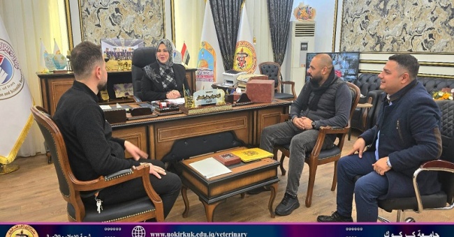 اللجنة المركزية لتقييم أداء شعب الديوان تزور الكلية 