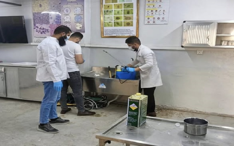  الطب البيطري تجري حملة تعفير وتطهير في الكلية